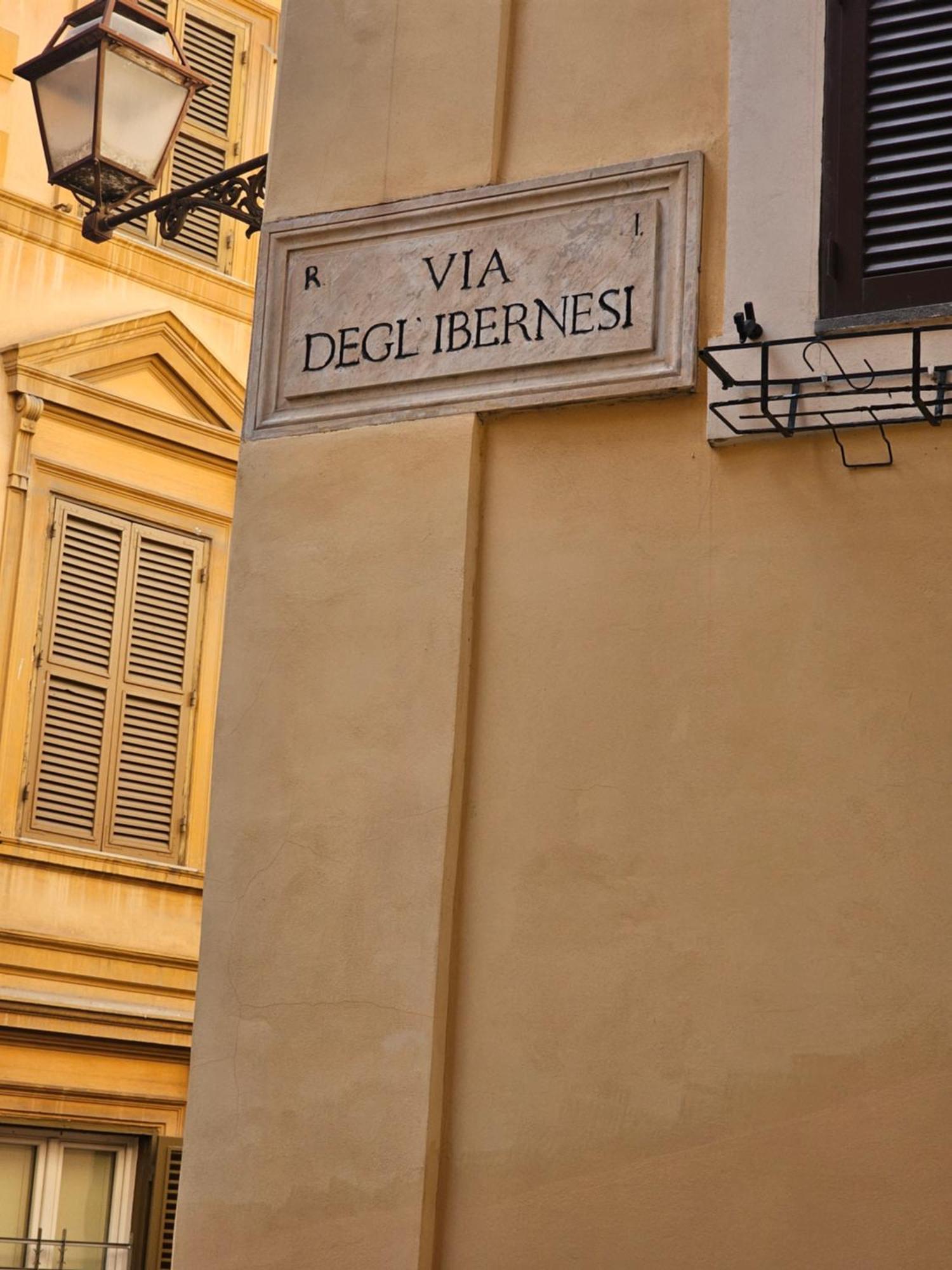 Domus Ibernesi Apartment Rome Bagian luar foto